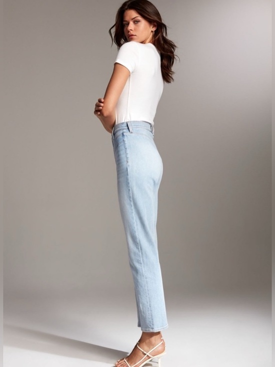 Aritzia Denim Forum 70s Retro Cheeky High Straight Size 29 Light Wash - Picture 3 of 14